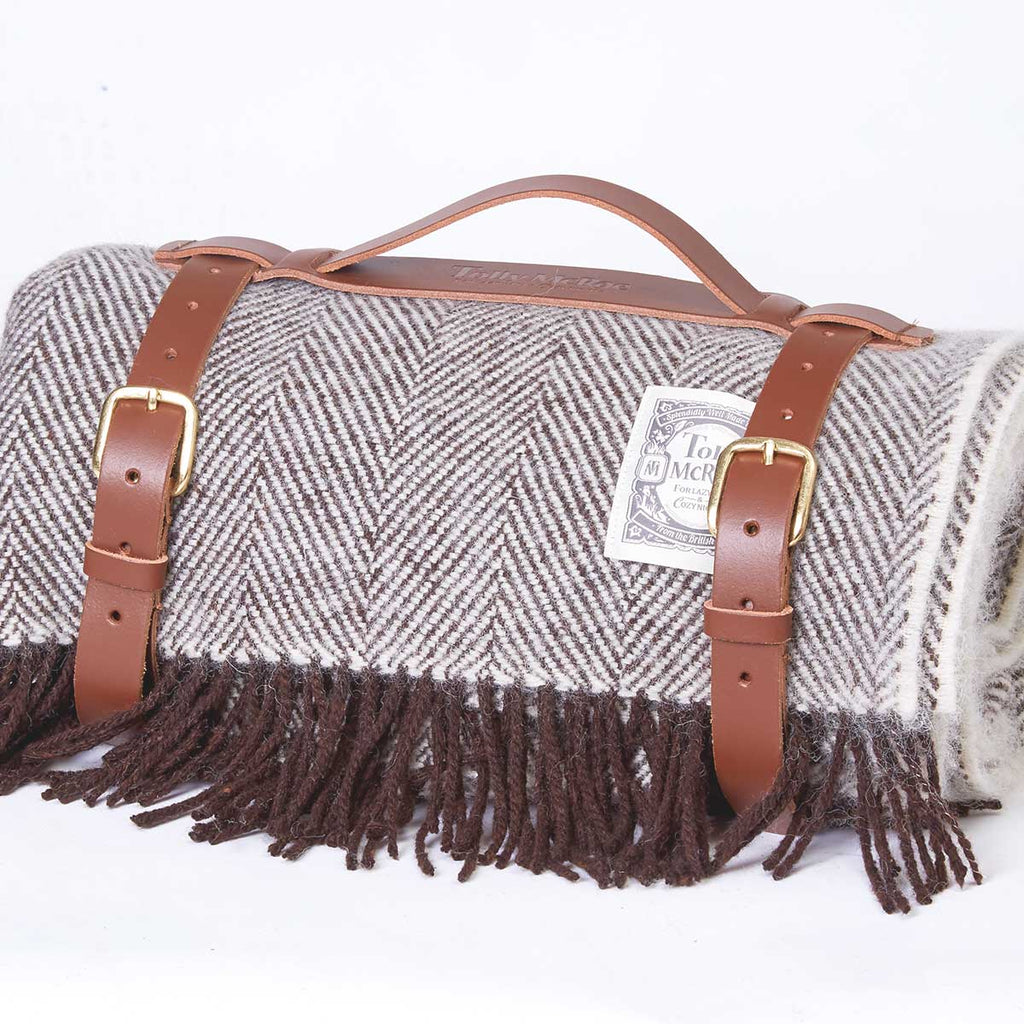 Cookies & Cream Picnic Rug / Chunky Blanket - Tolly McRae